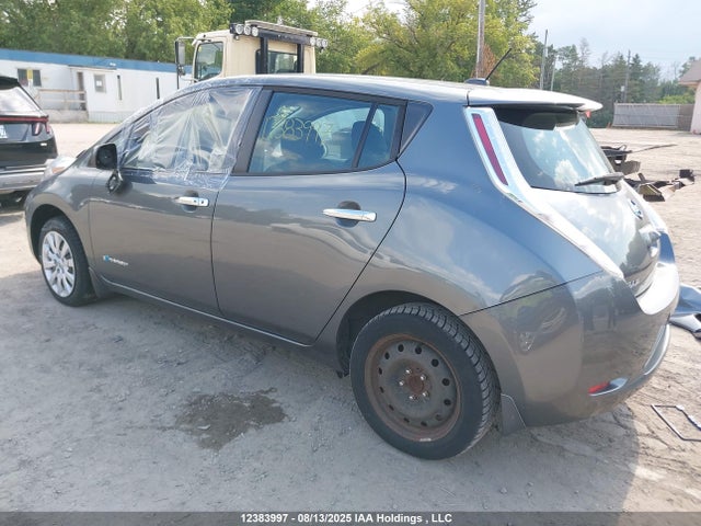 1N4BZ0CP7HC311481 Nissan 2017