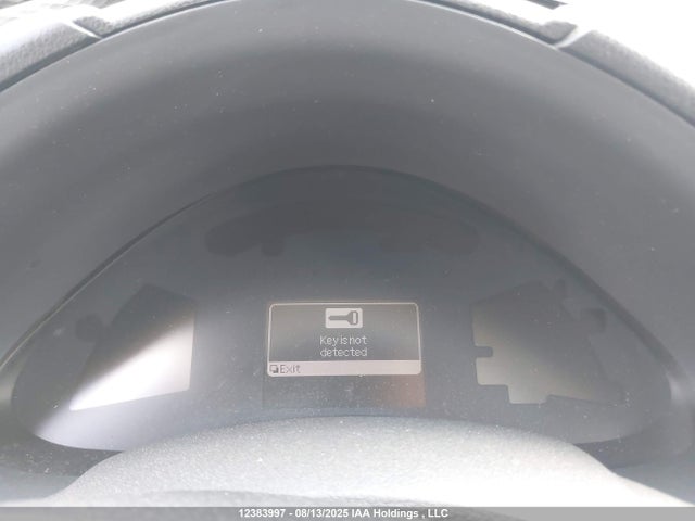 1N4BZ0CP7HC311481 Nissan 2017