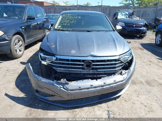 3VWE57BU0KM218081 Volkswagen 1.8 tsi