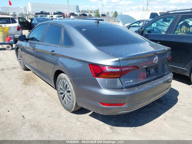 3VWE57BU0KM218081 Volkswagen 1.8 tsi