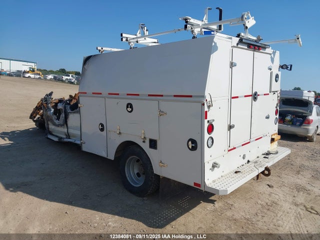 Ford F-350 2022 1FD8X3H61NEE09428 Image 3