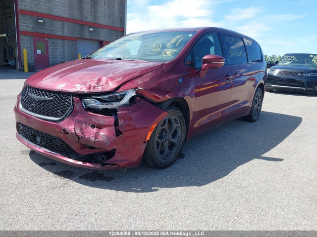 Chrysler Pacifica 2022 2C4RC1L72NR102071 Image 2