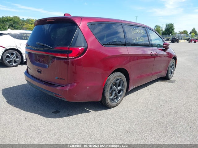 Chrysler Pacifica 2022 2C4RC1L72NR102071 Image 4