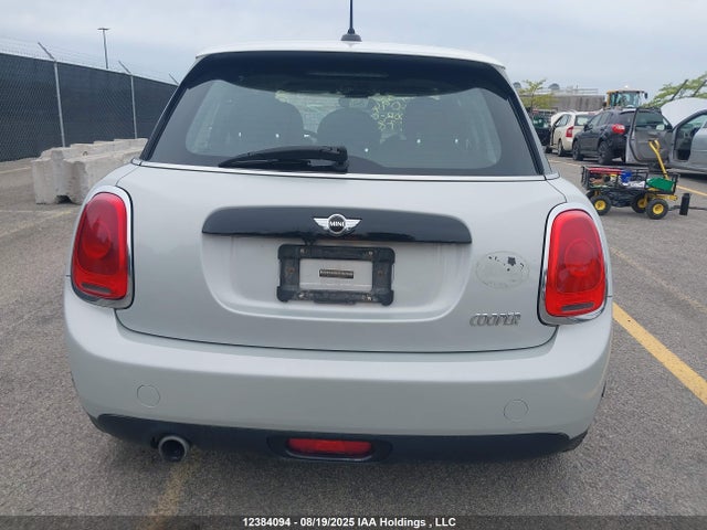 Mini 2017 2017 WMWXU1C54H2E18786 Image 16