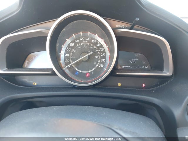 JM1BM1V77E1174500 Mazda pe