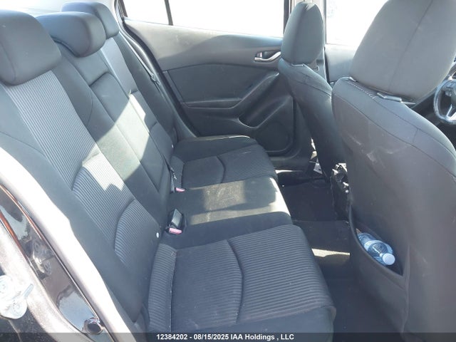 JM1BM1V77E1174500 Mazda pe