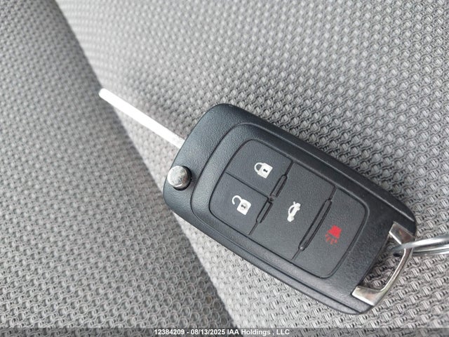 1G1PL5SH3E7288240 Chevrolet luw