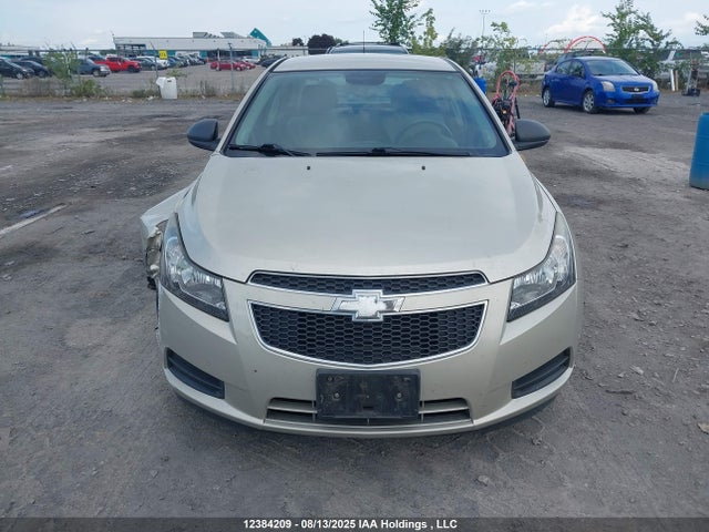 1G1PL5SH3E7288240 Chevrolet luw