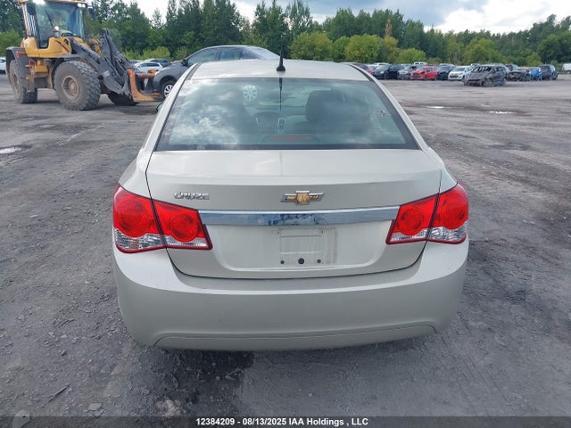 1G1PL5SH3E7288240 Chevrolet luw