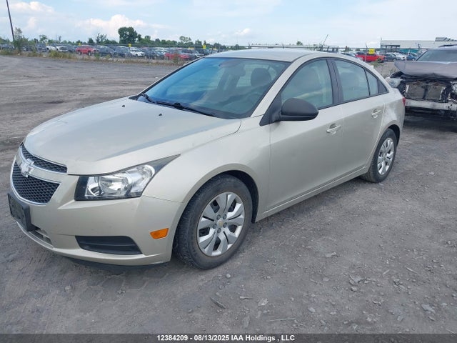 1G1PL5SH3E7288240 Chevrolet luw