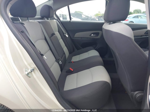 1G1PL5SH3E7288240 Chevrolet luw