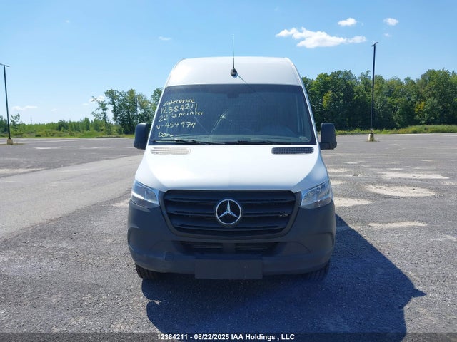 Mercedes-Benz om651 2022 W1Y4DCHY4NP454974 Image 13