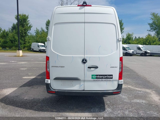 Mercedes-Benz om651 2022 W1Y4DCHY4NP454974 Image 16