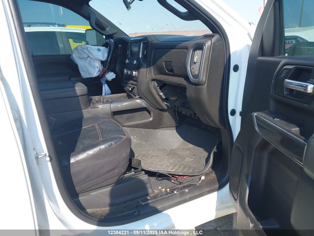 GMC l5p 2022 1GT49VEY4NF101890 Image 5