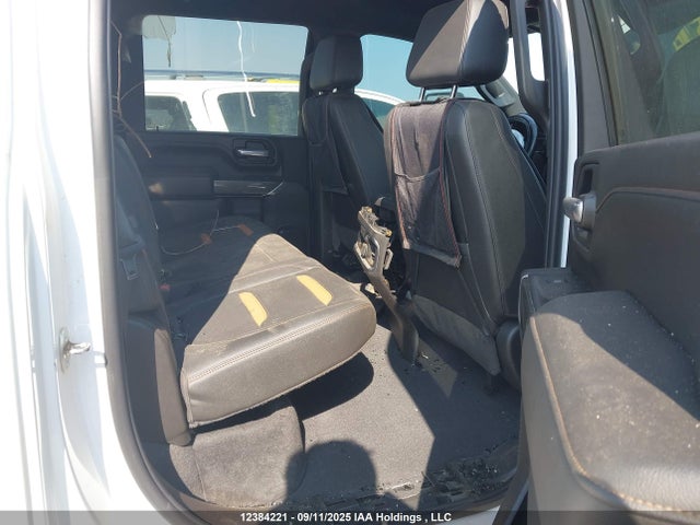 GMC l5p 2022 1GT49VEY4NF101890 Image 8