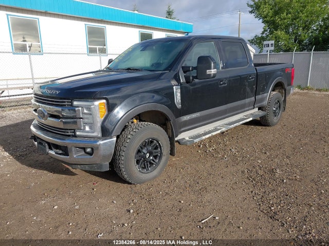 Ford 2018 2018 1FT8W3BT4JEB45315 Image 2