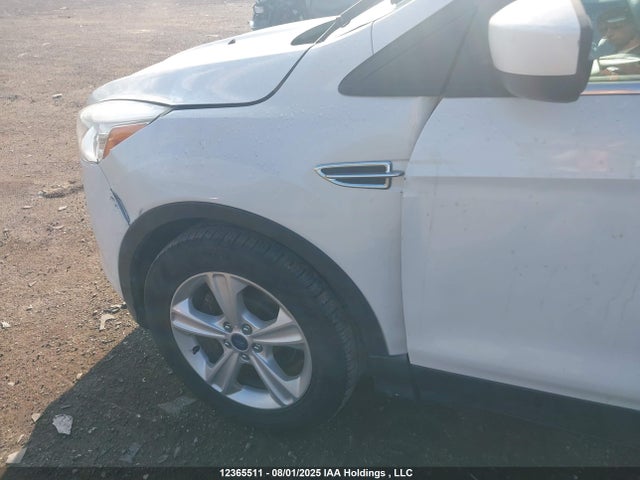 1FMCU0GXXEUD26713 Ford Escape