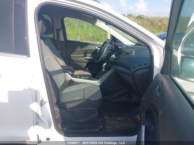 1FMCU0GXXEUD26713 Ford Escape