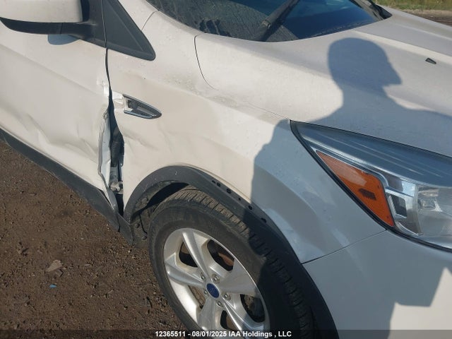 1FMCU0GXXEUD26713 Ford Escape