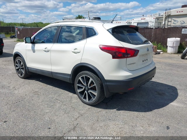 JN1BJ1CR3KW330465 Nissan 2019