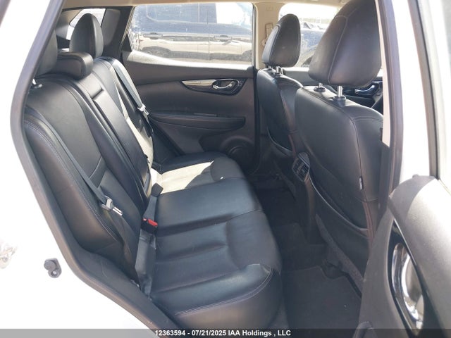 JN1BJ1CR3KW330465 Nissan 2019
