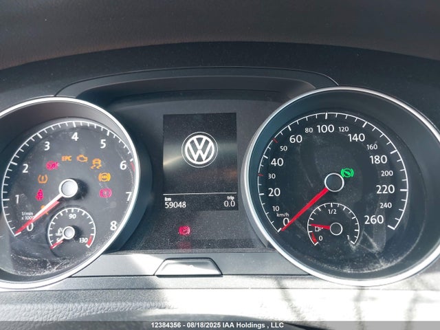 3VWG57AU8LM015936 Volkswagen Golf