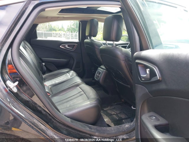 Chrysler 200 2016 1C3CCCCG5GN180804 Image 8