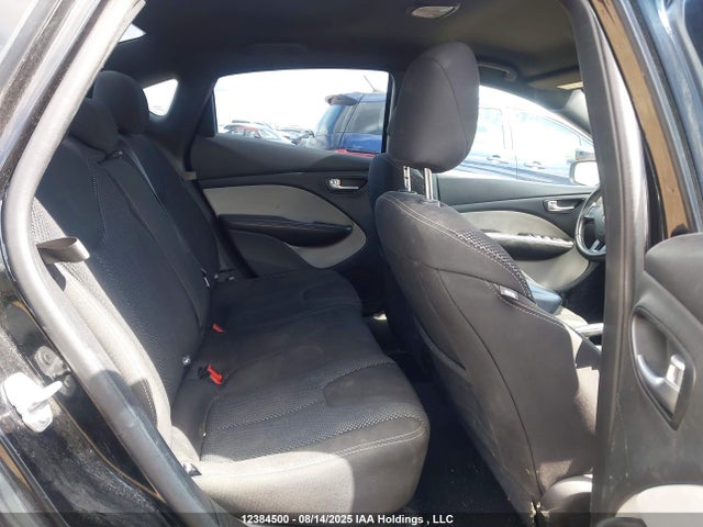 1C3CDFFA4GD816785 Dodge 2016