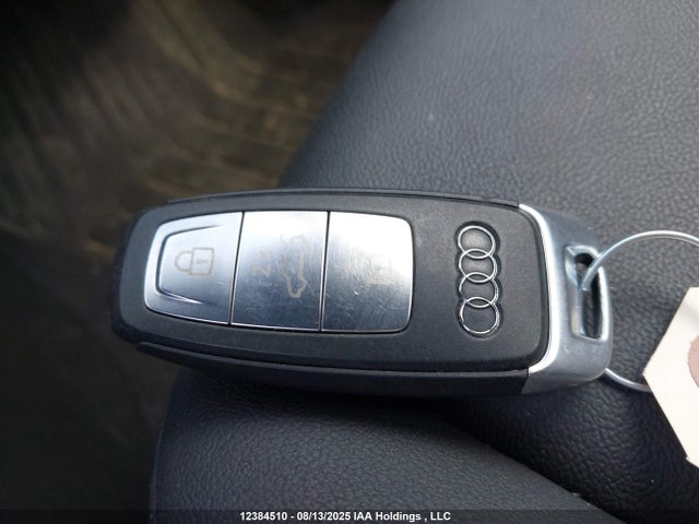 WAUGUCGY5NA101422 Audi 40 tfsi