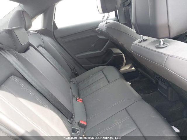 WAUGUCGY5NA101422 Audi 40 tfsi