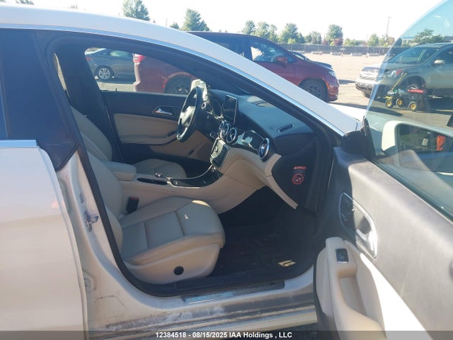 WDDSJ4GB2FN178014 Mercedes-Benz CLA-Class