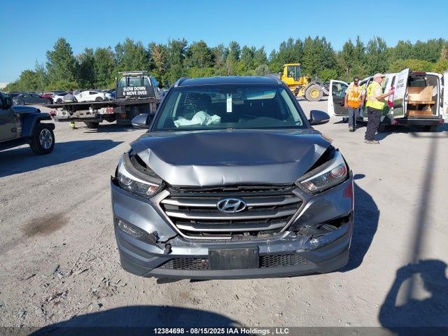 Hyundai 2016 2016 KM8J3CA41GU226660 Image 11