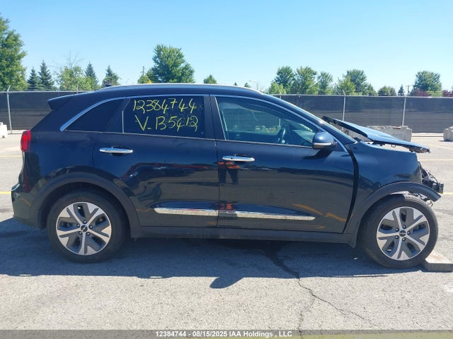 KNDCE3LG1N5135412 KIA Niro