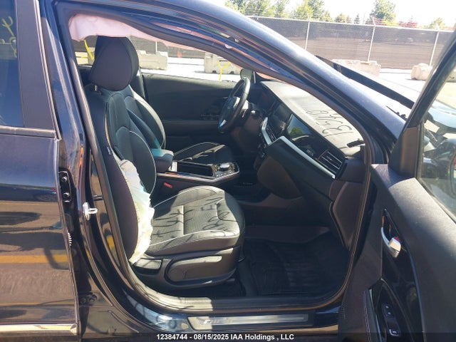 KNDCE3LG1N5135412 KIA Niro