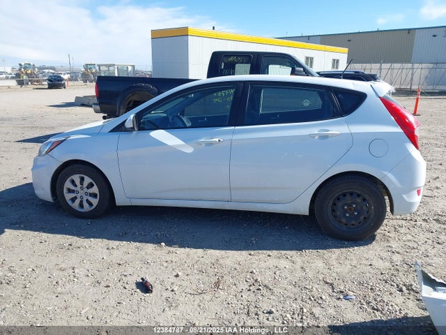 Hyundai 2017 2017 KMHCT5AE7HU339799 Image 15