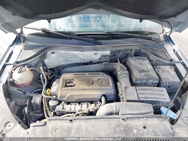 WVGJV3AX3EW596627 Volkswagen 2014