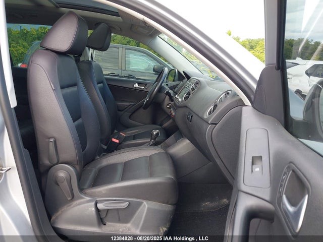 WVGJV3AX3EW596627 Volkswagen 2014