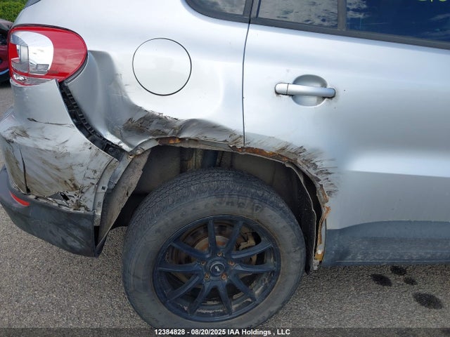 WVGJV3AX3EW596627 Volkswagen 2014