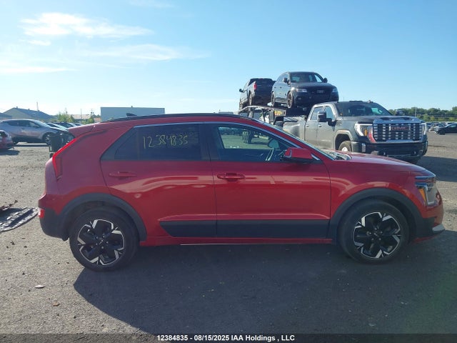 KIA Niro 2023 KNDCR3L12P5044524 Image 14