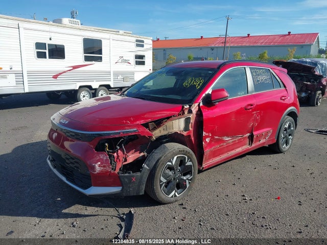 KIA Niro 2023 KNDCR3L12P5044524 Image 2