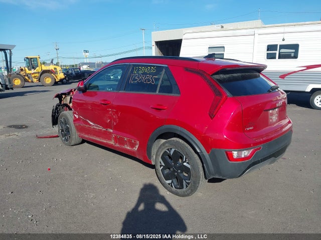 KIA Niro 2023 KNDCR3L12P5044524 Image 3