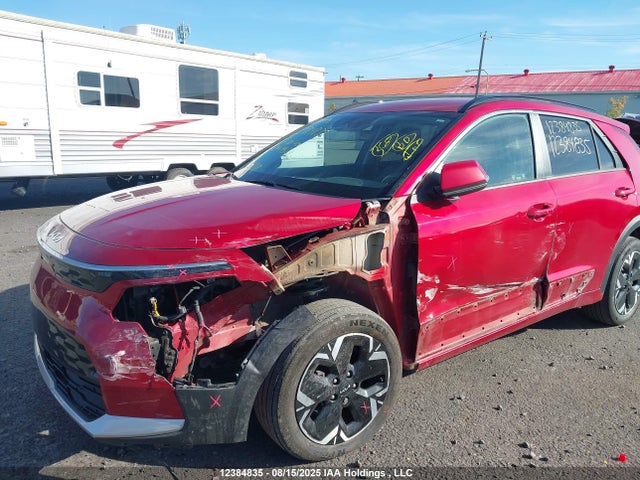 KIA Niro 2023 KNDCR3L12P5044524 Image 6