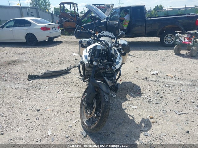 Triumph 2020 2020 SMTE62DF4LT998026 Image 2