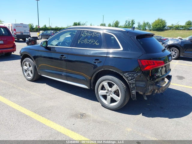 Audi Q5 2018 WA1BNAFY7J2020596 Image 3