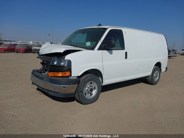 GMC l96 - flexible fuel engine, iron 2020 1GTW7AFG4L1248654 Image 2
