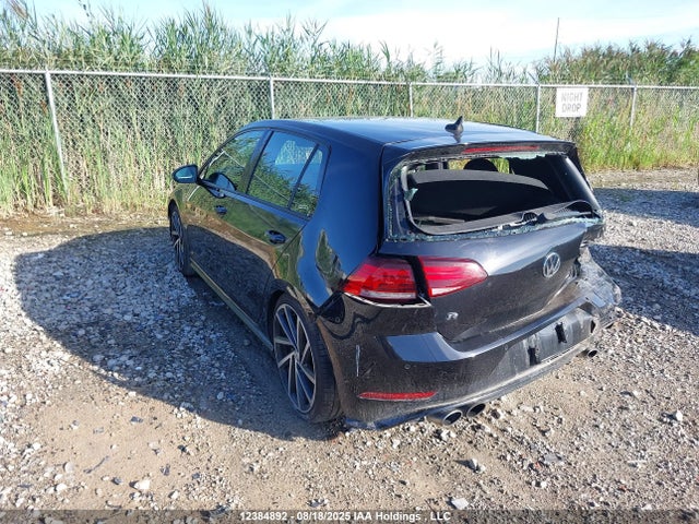 WVWVF7AU2JW120623 Volkswagen Golf R