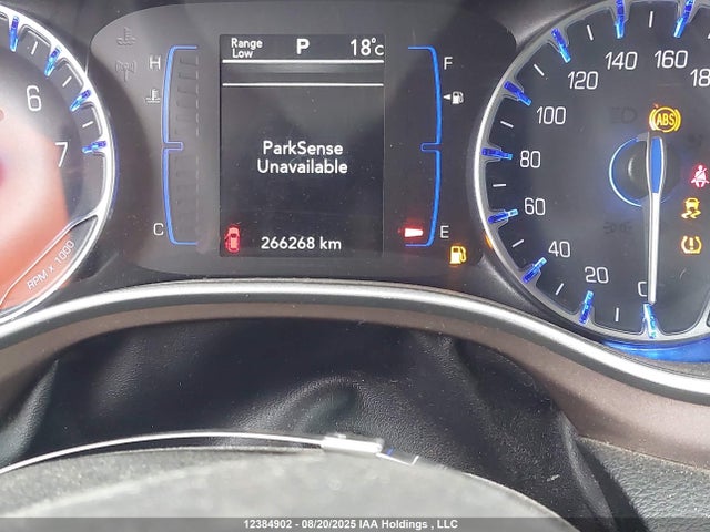 Chrysler Pacifica 2018 2C4RC1DG7JR234199 Image 15
