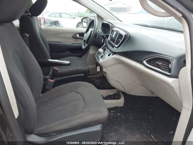 Chrysler Pacifica 2018 2C4RC1DG7JR234199 Image 5