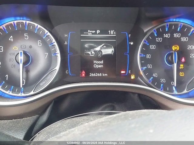 Chrysler Pacifica 2018 2C4RC1DG7JR234199 Image 7