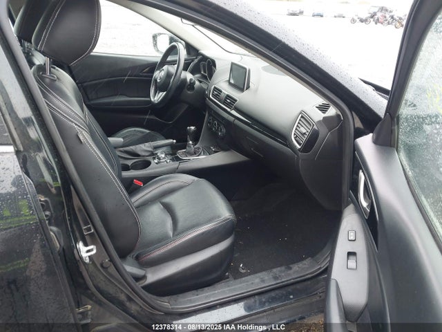 3MZBM1V70FM142599 Mazda pe